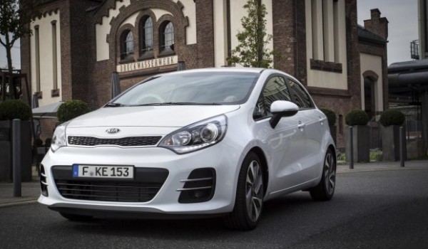 2015-kia-rio-15