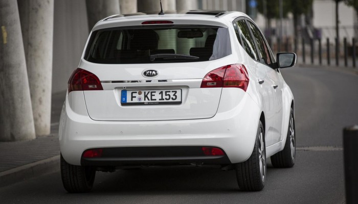 kia-venga-my2015-05