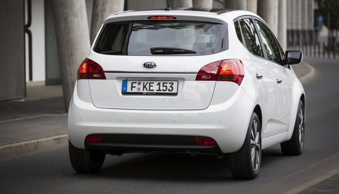 kia-venga-my2015-12